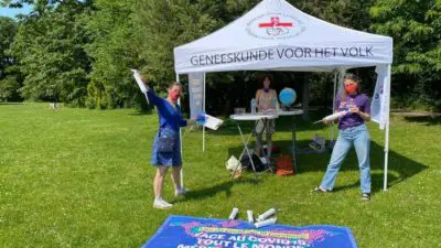 Geneeskunde voor het Volk Médecine pour le Peuple